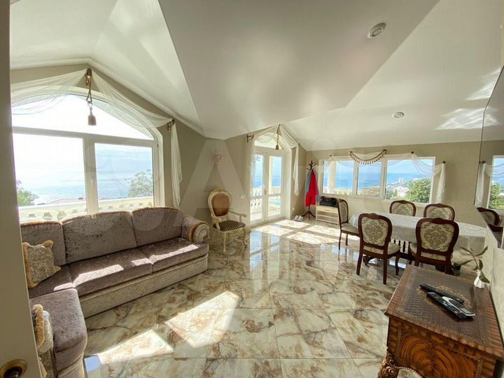 Дом 133 м² на участке 5 сот.