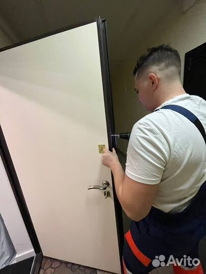 Вскрытие и замена дверных замков и авто