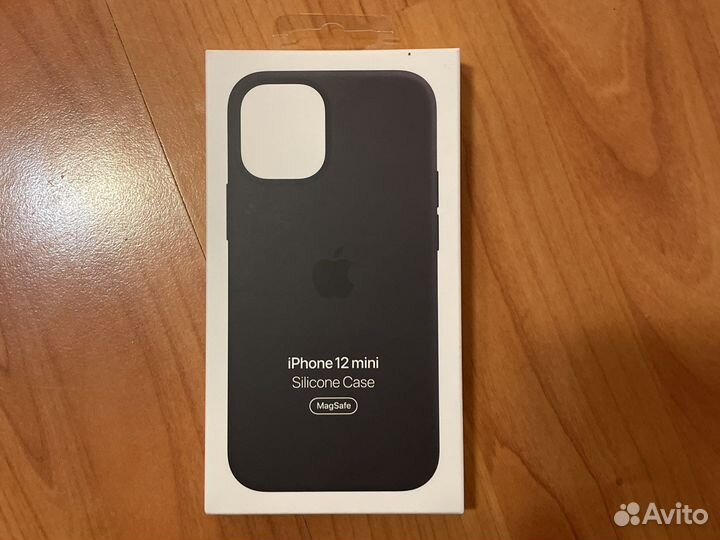 Оригинальный чехол на iPhone 12 mini