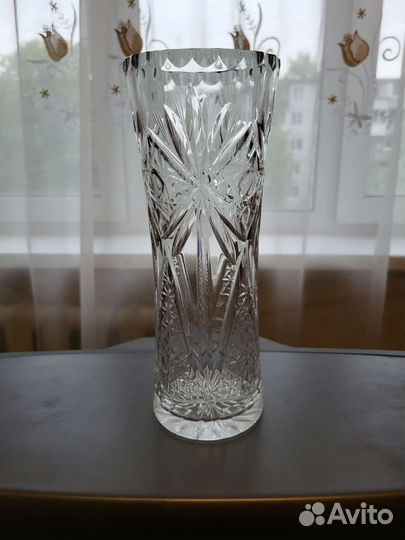 Хрустальные вазы для цветов бу