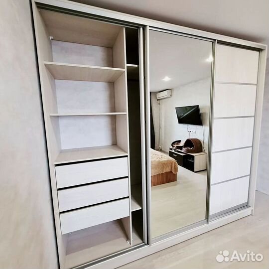 Стильный шкаф купе