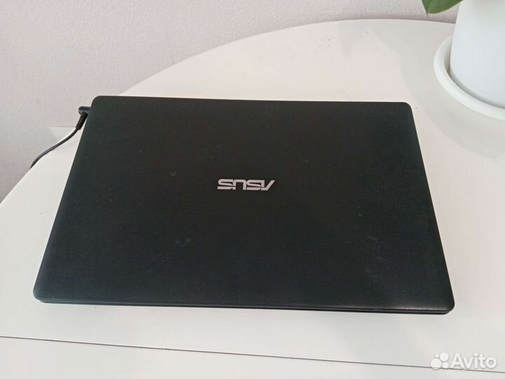 Ноутбук asus