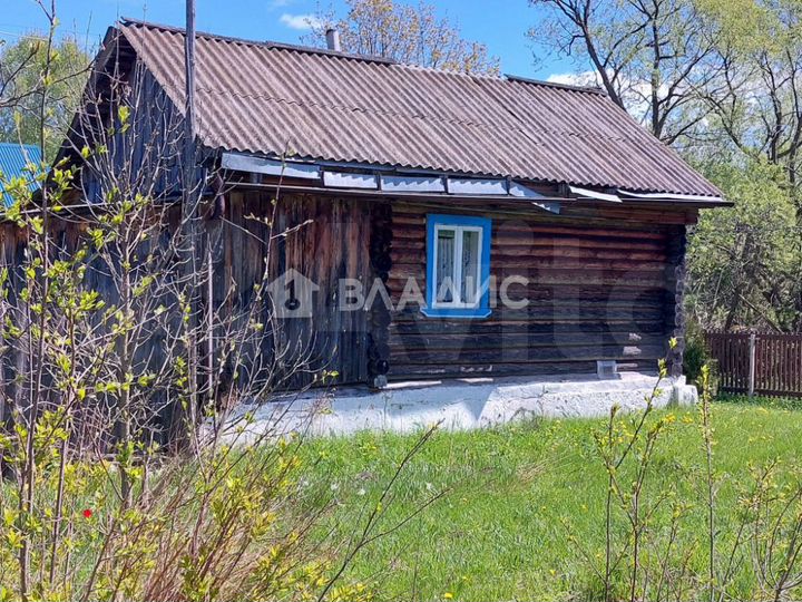 Дом 20 м² на участке 15 сот.