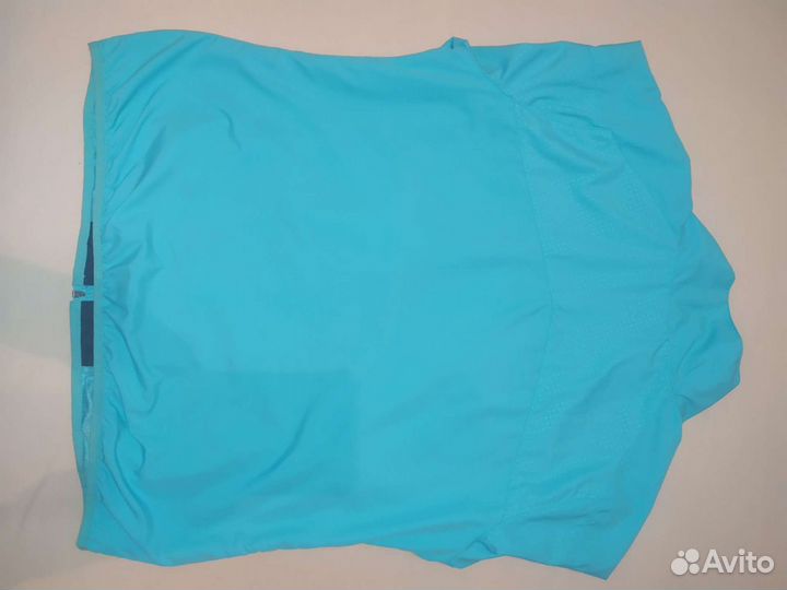 Продам женский спортивный костюм Fila