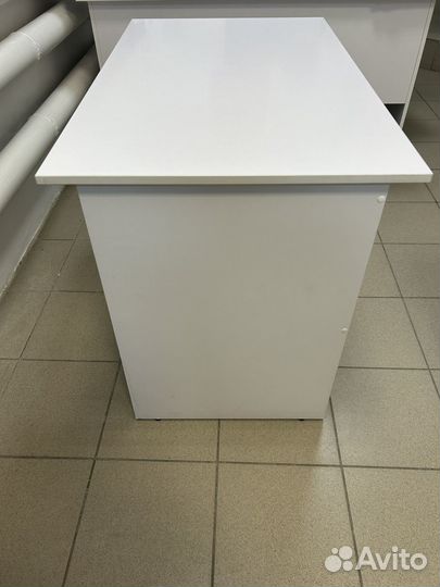 Стол офисный