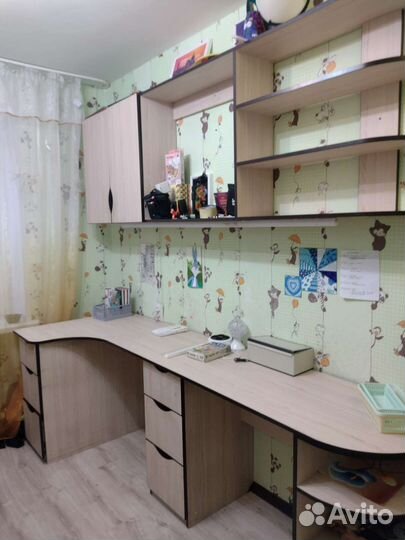 Мебель в детскую комнату для школьников