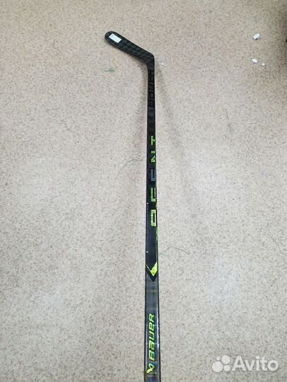 Клюшка хоккейная