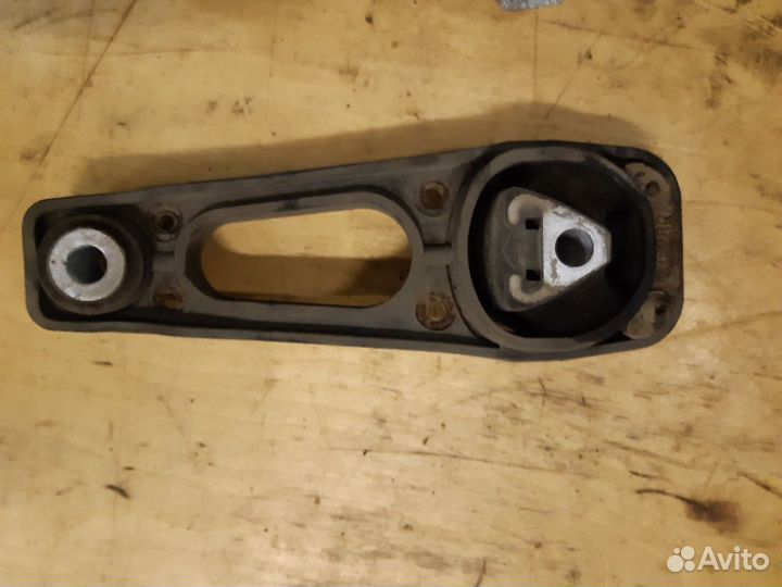 Подушки двс и кпп Renault Duster 1.6