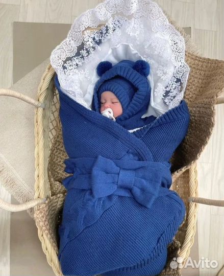 Теплый вязанный комплект на выписку для мальчика