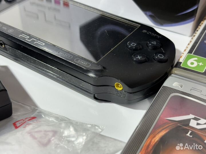 Sony PSP e1008 Street
