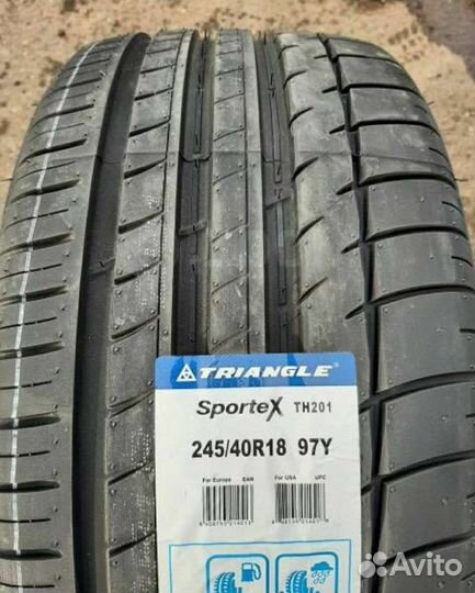 Triangle Sports TH201 245/40 R18