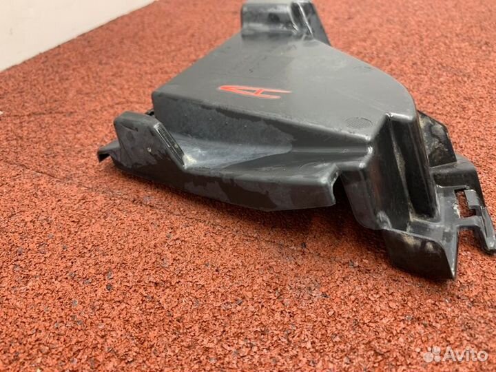 Дефлектор радиатора левый Renault Logan 2 L8