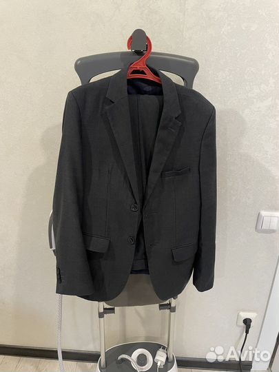 Школьная форма для мальчика серая