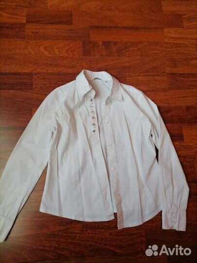 Рубашка для девочки 134 со стразами