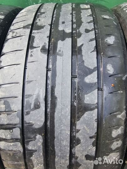 Michelin Pilot Sport 4 245/45 R19 и 275/40 R19