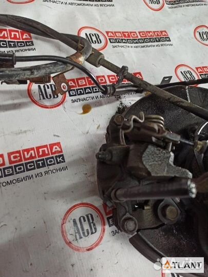 Ступица задняя левая nissan cefiro