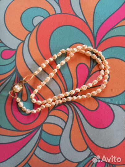 Серьги из натурального жемчуга и жемчужная нить