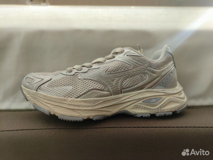 Мужские кроссовки Mizuno