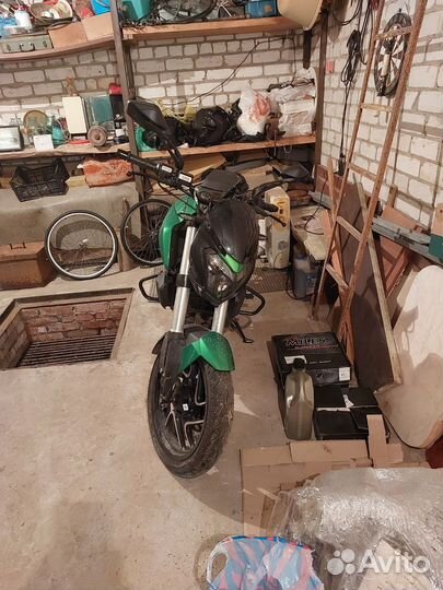 Bajaj 400 с мин. Пробег. Торг уместен