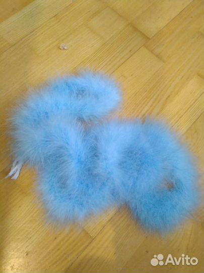 Лента из лебяжьего пуха длиной 1,8 м.пух на ленте