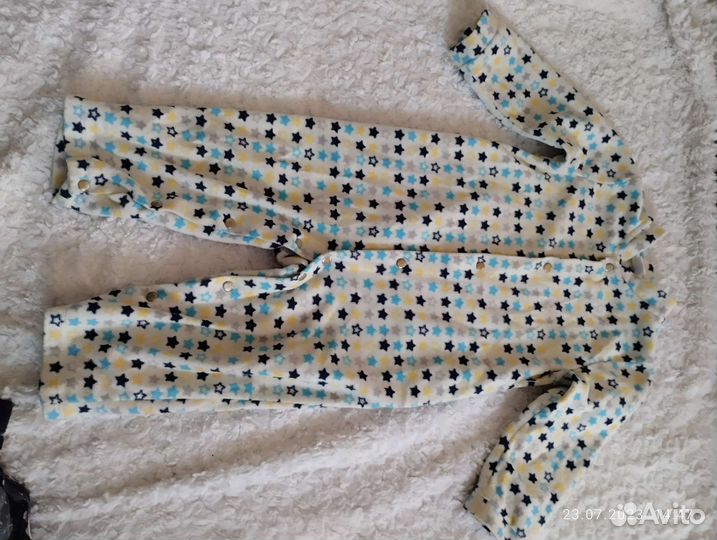 Отдам бесплатно детские вещи