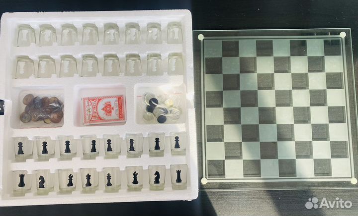 Набор игр 3 в 1(стекло). Шахматы, шашки, карты
