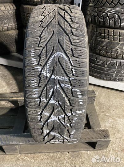 Nokian Tyres Hakkapeliitta R2 SUV 215/65 R17 103R