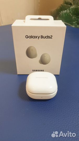 Samsung galaxy buds2 оливковый