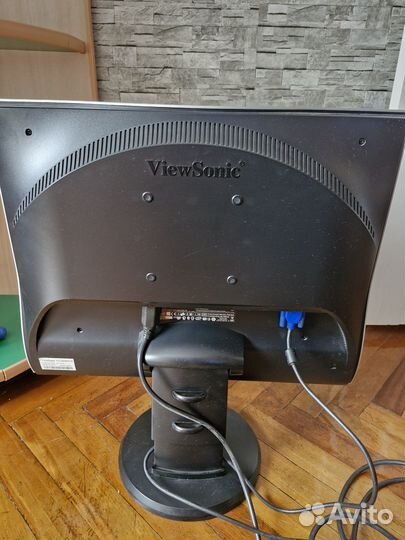 Монитор 22 дюйма ViewSonic VG2020WM