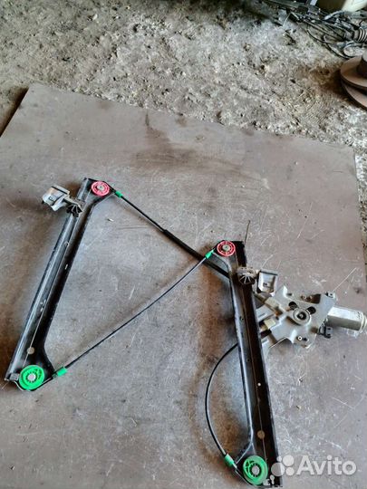 Стеклоподъёмник передний правый Cadillac bls