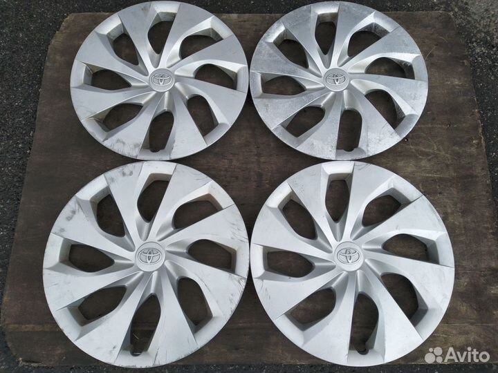 Комплект колпаков R16 Toyota Corolla Тойота Корола