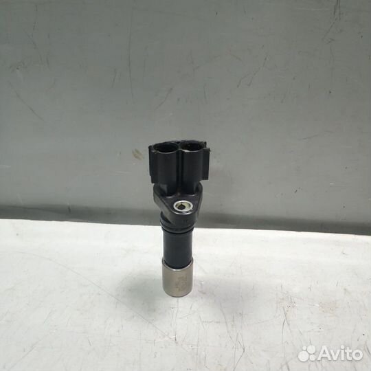 Датчик положения коленвала Toyota Corolla E150