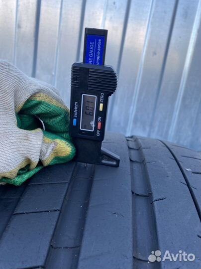 Michelin Pilot Super Sport 265/35 R19 93Y