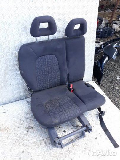 Сиденья зад. Mercedes-Benz A160