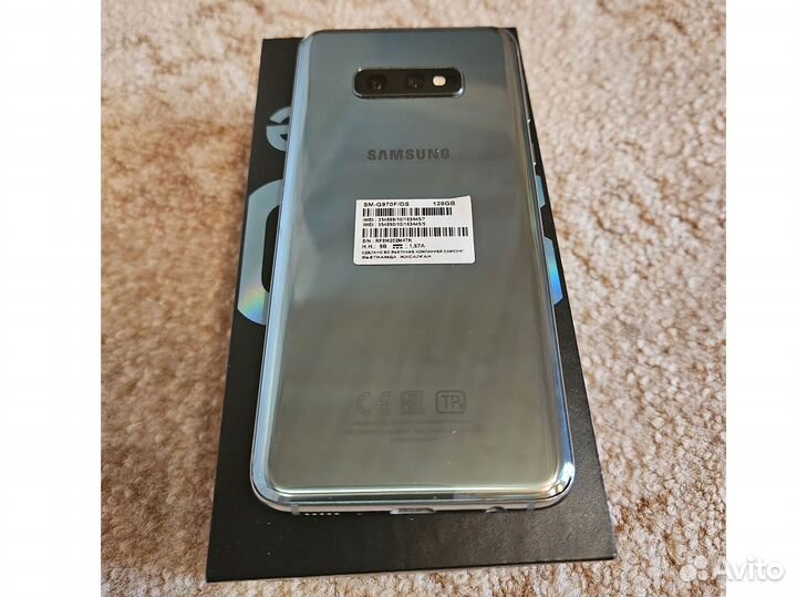 Samsung Galaxy S10e, 6/128 ГБ
