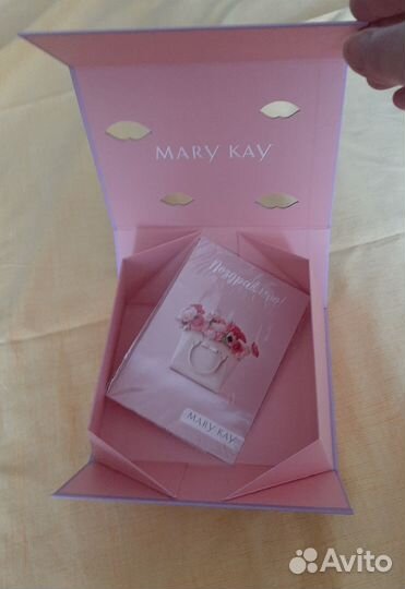 Коробка подарочная и пакеты новые