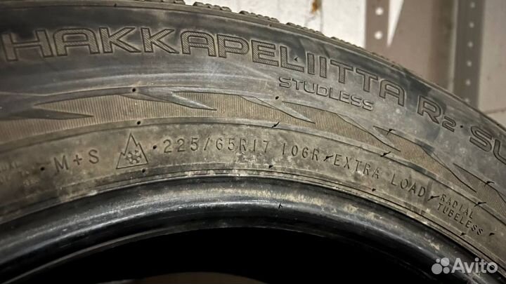 Nokian Tyres Hakkapeliitta R2 SUV 225/65 R17 106R