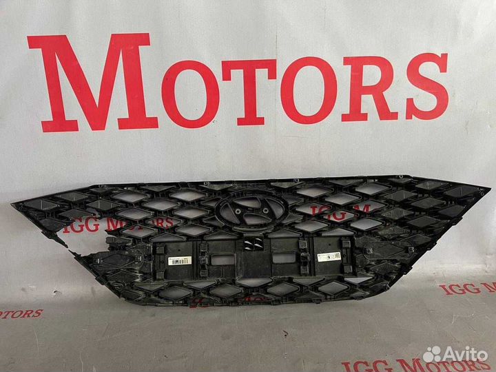 Решетка радиатора Солярис 20 б\у оригинал