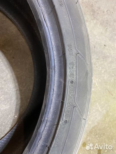 Dunlop SP Sport Maxx GT 245/40 R19 и 275/35 R19 94W