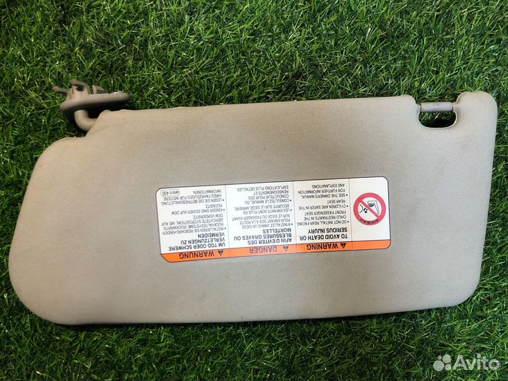 Козырек солнцезащитный передний левый Mitsubishi