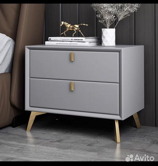 Тумба прикроватная