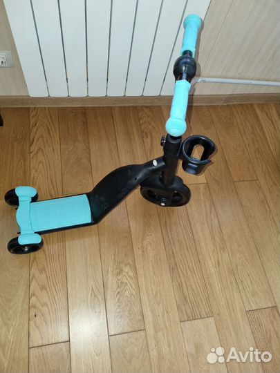 Трёхколёсный самокат-беговел-велосипед 3 в 1
