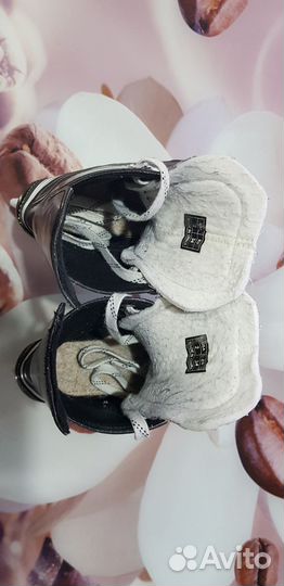 Хоккейные коньки bauer 34