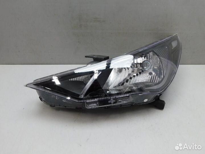 Фара левая Hyundai Solaris