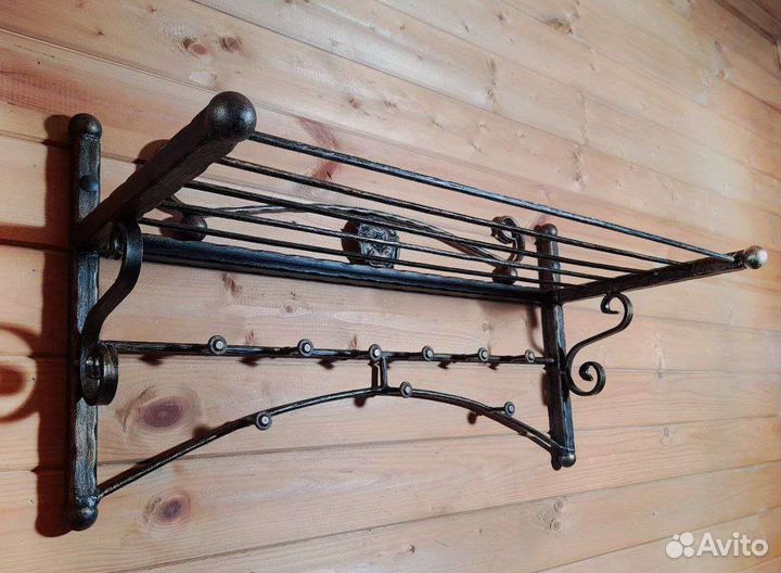 Кованая вешалка настенная