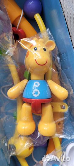 Мобиль на кроватку Жирафики