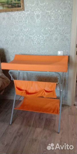 Пеленальный столик