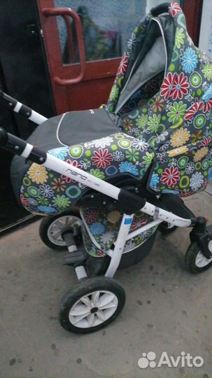 Коляска 3 в 1 riko nano flowers