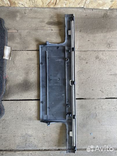 Накладка на бампер под госзнак Е39