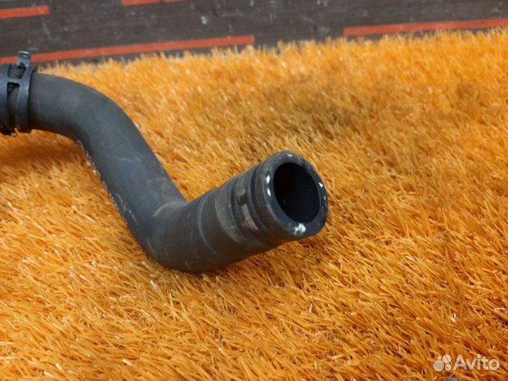 Патрубок расширительного бачка Mercedes-Benz C